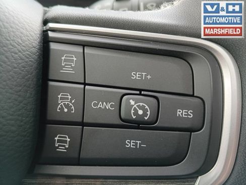 Used 2022 Jeep Wagoneer Series II w/ Premium Group I AWD/4WD image 15