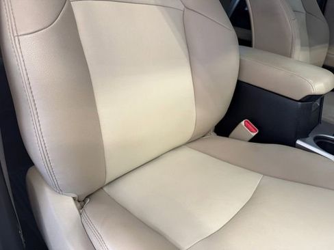 Used 2022 Toyota 4Runner SR5 Premium image 9