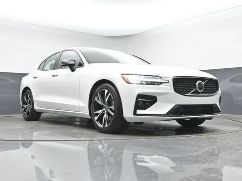 Used 2023 Volvo S60 B5 Core w/ Climate Package AWD/4WD image 34