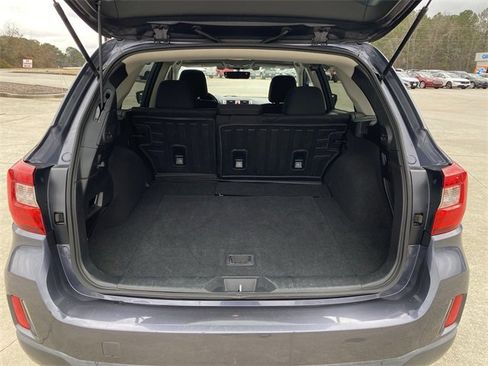 Used 2017 Subaru Outback 2.5i Premium image 32