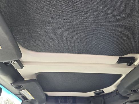 Used 2014 Jeep Wrangler Unlimited Sahara w/ Connectivity Group image 22