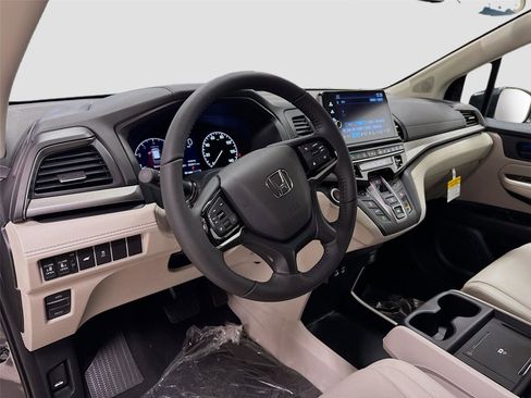 New 2026 Honda Odyssey EX-L image 9