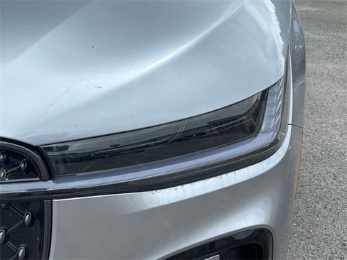 New 2025 Lincoln Nautilus Premier w/ Equipment Group 102A image 10