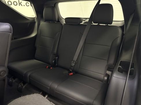 Used 2026 Chevrolet Traverse LT AWD/4WD image 26