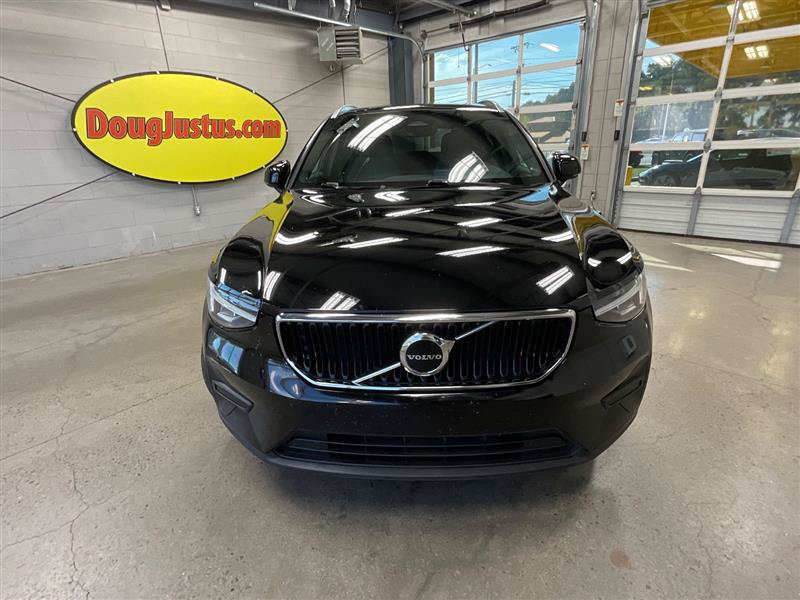 Used 2023 Volvo XC40 B5 Core AWD/4WD image 8