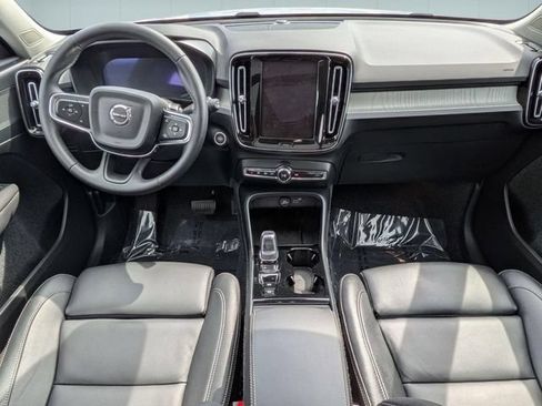 Used 2026 Volvo XC40 B5 Plus w/ Protection Package Premier AWD/4WD image 29