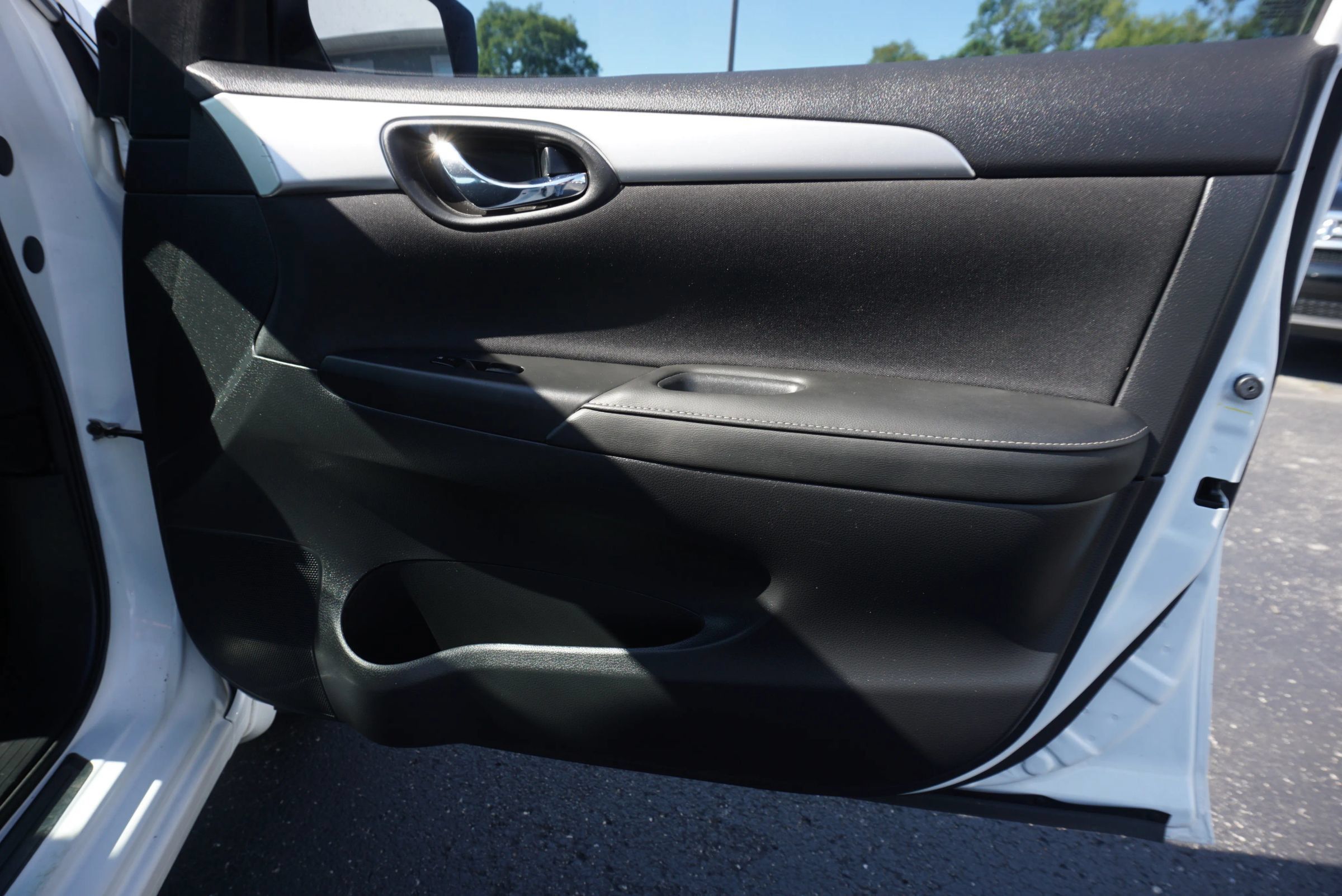 Used 2019 Nissan Sentra S FWD image 23