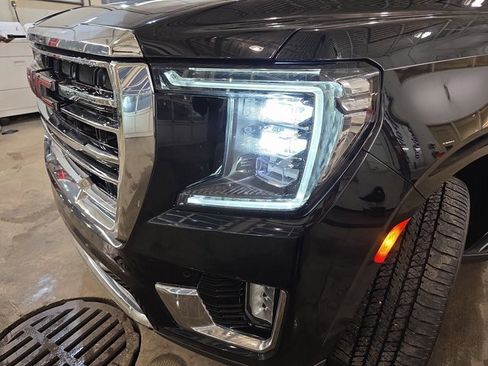 Used 2021 GMC Yukon SLT w/ SLT Premium Package image 33