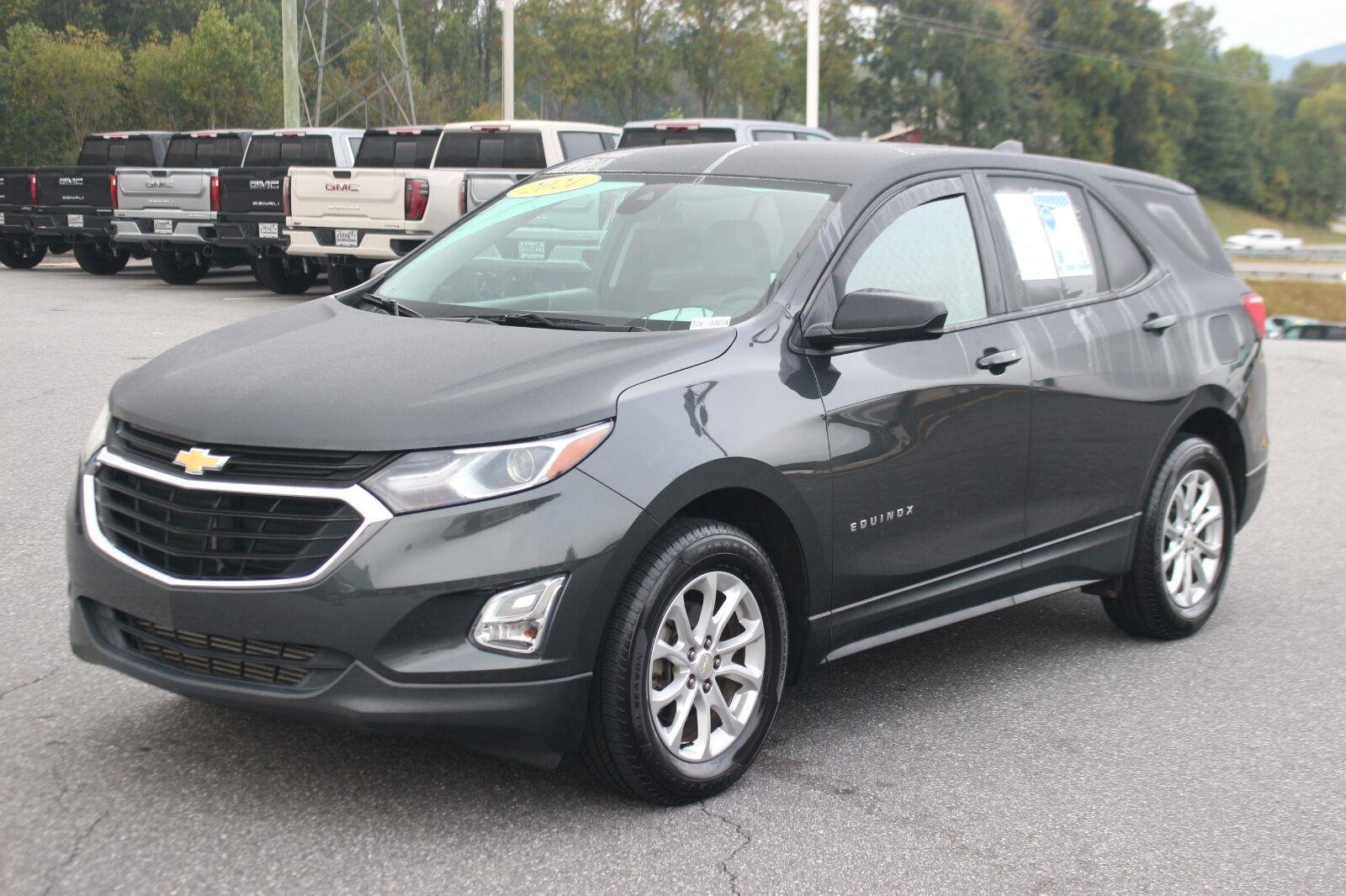 Used 2021 Chevrolet Equinox LS w/ LS Convenience Package FWD image 3