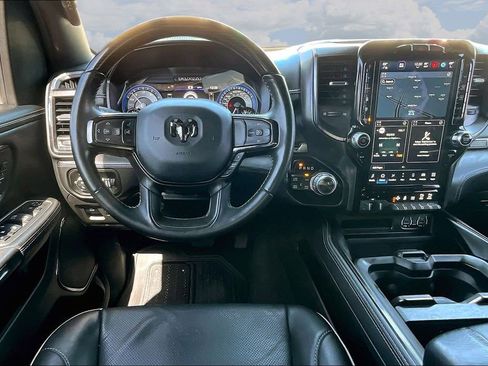 Used 2022 RAM 1500 Limited image 11