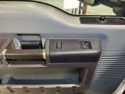 Used 2013 Ford F250 XL w/ PWR Equipment Group image 8