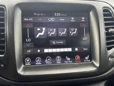 Used 2017 Jeep Compass Trailhawk w/ Leather Interior Group AWD/4WD image 59