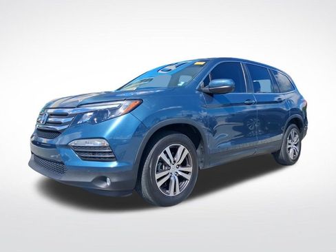 Used 2017 Honda Pilot EX image 1