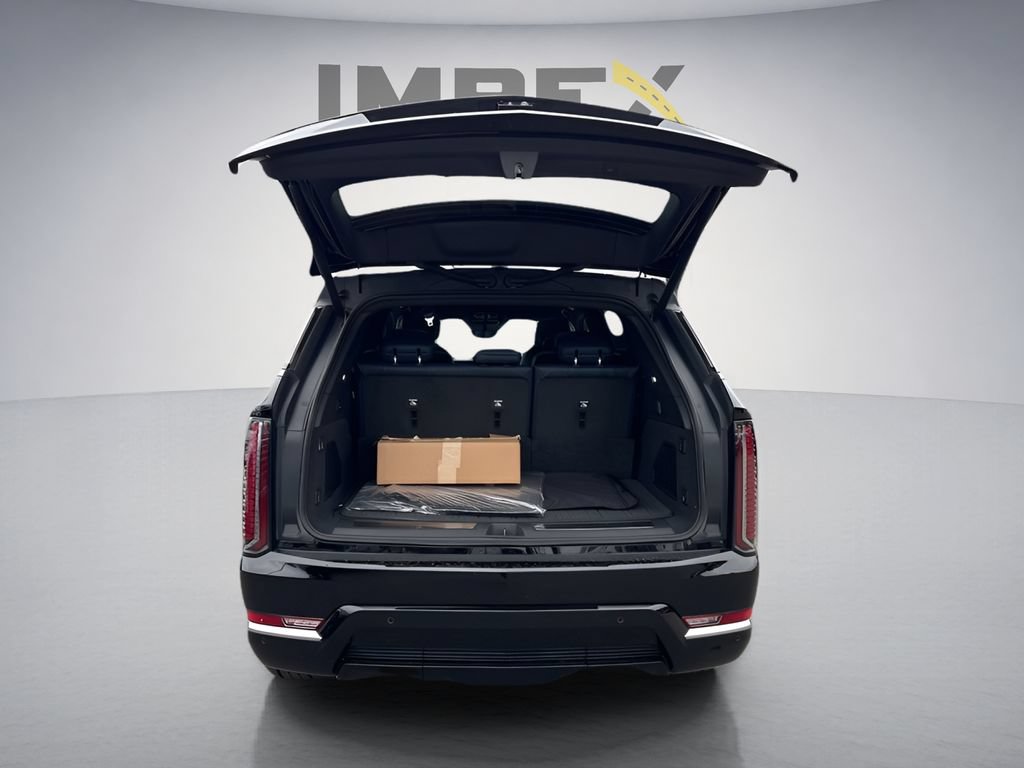 Used 2025 Cadillac Escalade IQ Luxury 2 w/ LPO, Premium Carpet Package AWD/4WD image 29