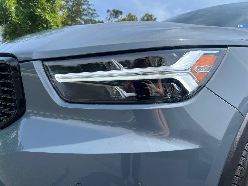 Used 2021 Volvo XC40 T5 R-Design w/ Climate Package AWD/4WD image 26
