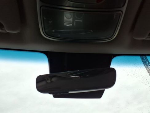 Used 2025 Genesis GV70 2.5T image 18