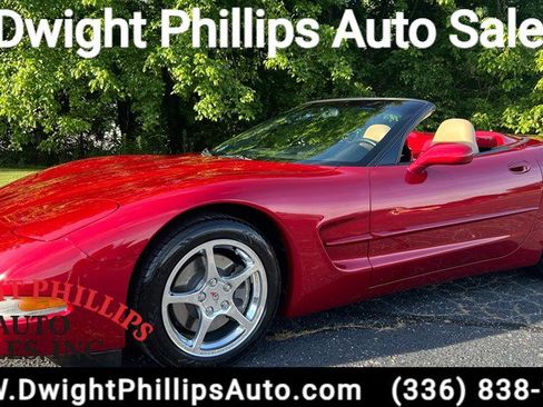 Used 2001 Chevrolet Corvette Convertible w/ Preferred Equipment Group2 RWD image 1