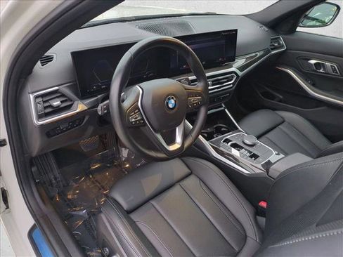 Used 2023 BMW 330i Sedan w/ Convenience Package RWD image 10