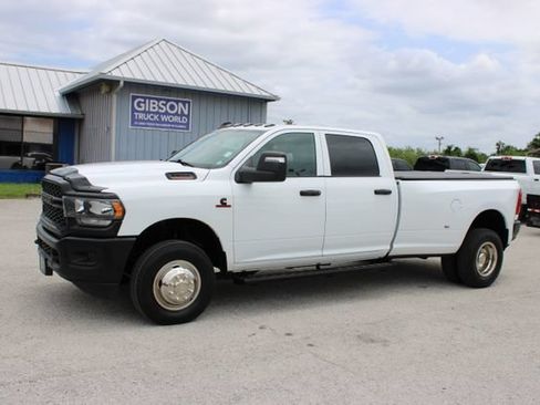 Used 2024 RAM 3500 Tradesman AWD/4WD image 5