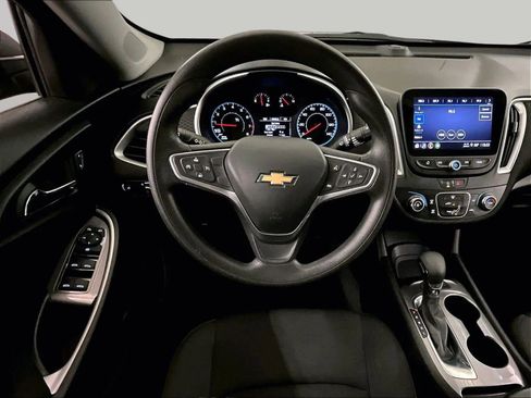 Used 2022 Chevrolet Malibu LS image 5