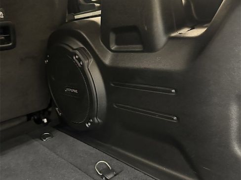 Used 2019 Jeep Wrangler Unlimited Sahara w/ Dual Top Group image 36