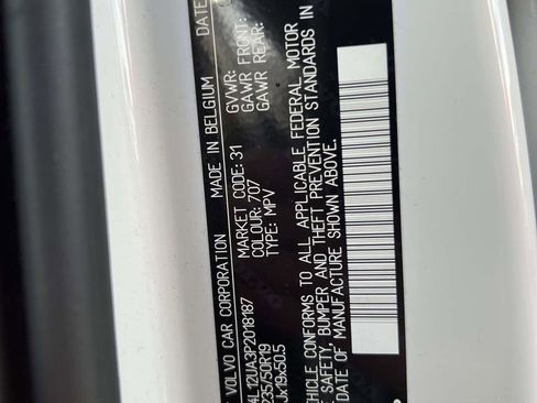 Used 2023 Volvo XC40 B5 Ultimate w/ Climate Package image 23