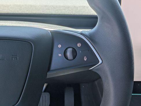 Used 2025 Tesla Model 3 Long Range AWD/4WD image 21