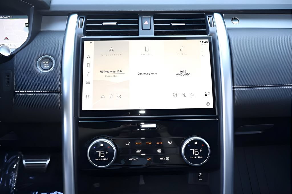 New 2026 Land Rover Discovery Dynamic SE AWD/4WD image 22