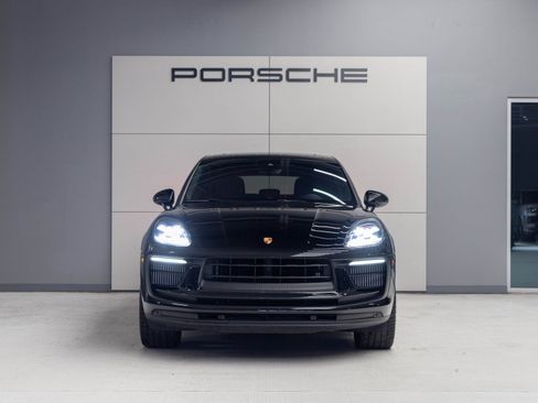 Used 2022 Porsche Macan S image 10
