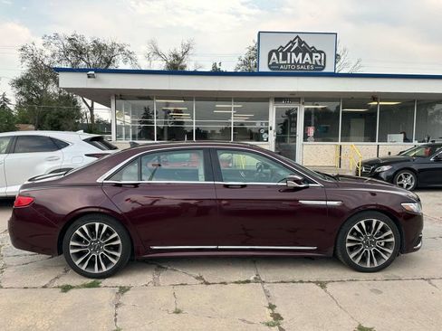 Used 2019 Lincoln Continental Select w/ Continental Climate Package AWD/4WD image 8