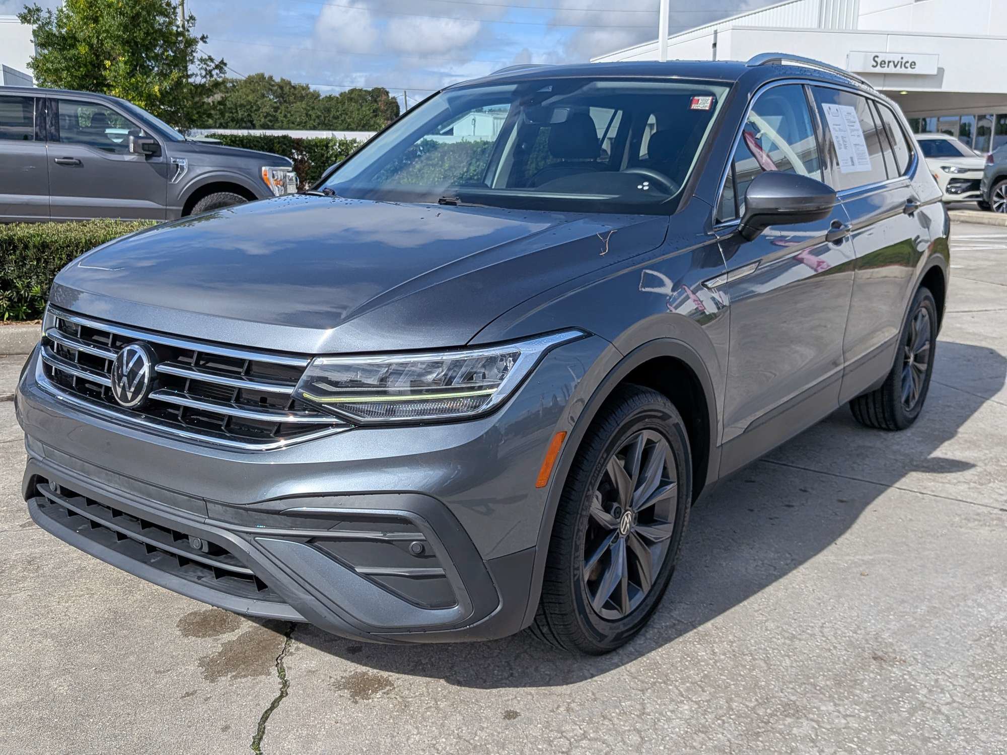 Used 2022 Volkswagen Tiguan SE FWD image 7
