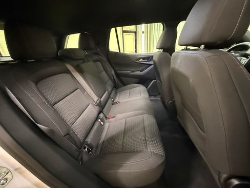 Used 2025 Chevrolet Equinox LT FWD image 22