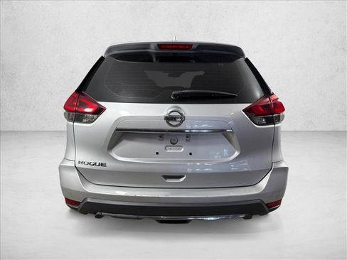 Used 2020 Nissan Rogue S FWD image 4