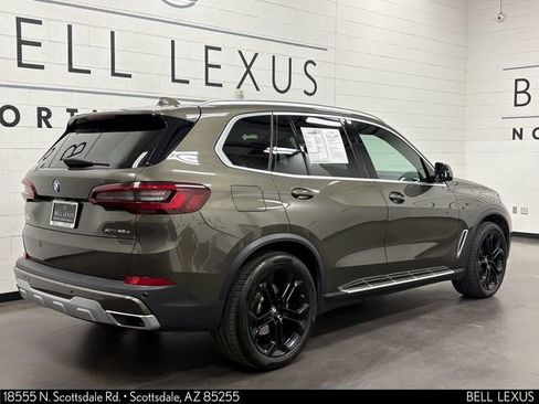 Used 2021 BMW X5 xDrive45e w/ Premium Package 2 image 4