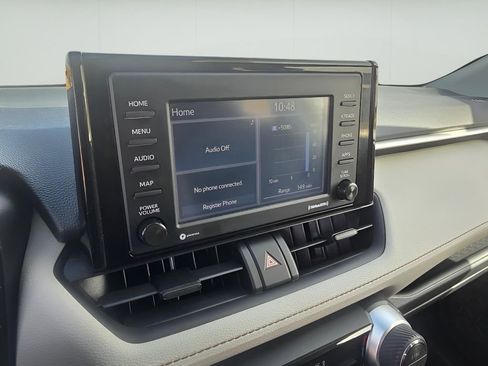 Used 2021 Toyota RAV4 XLE w/ Convenience Package image 21