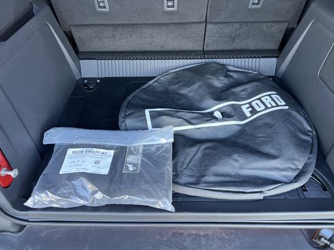 Used 2024 Ford Bronco Black Diamond image 48