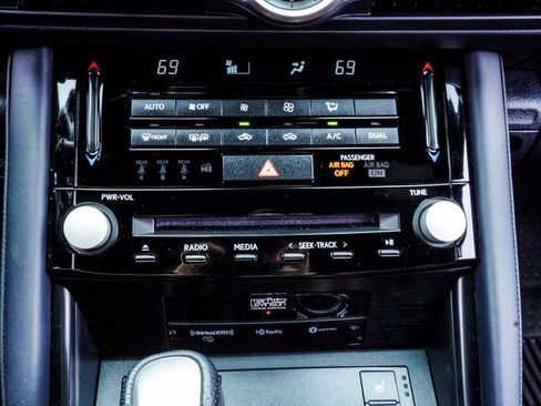 Used 2022 Lexus IS 350 F Sport AWD/4WD image 24