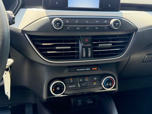 Used 2022 Ford Escape S AWD/4WD image 23