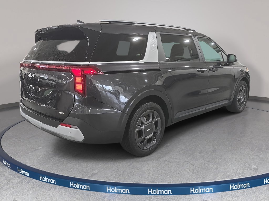Used 2025 Kia Carnival EX FWD image 6