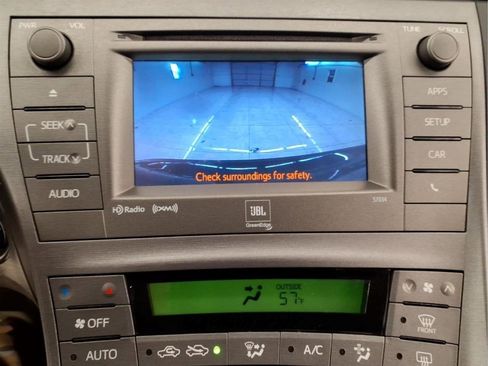 Used 2015 Toyota Prius Four FWD image 23