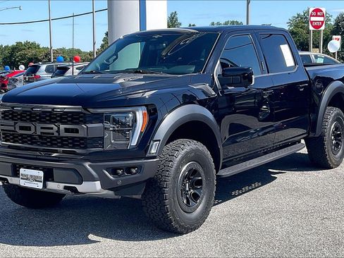 Used 2023 Ford F150 Raptor w/ Raptor Carbon Fiber Package AWD/4WD image 3