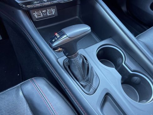 Used 2024 Dodge Durango GT image 13