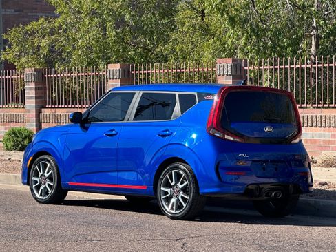 Used 2020 Kia Soul GT-Line Turbo FWD image 4