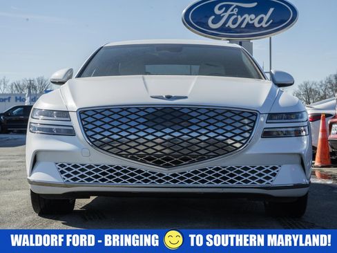 Used 2024 Genesis G80 image 2