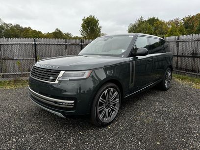 New 2025 Land Rover Range Rover Long Wheelbase SE