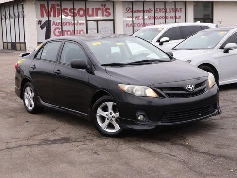 Used 2013 Toyota Corolla S image 2