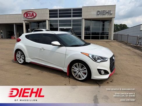 Used 2016 Hyundai Veloster Turbo FWD image 1