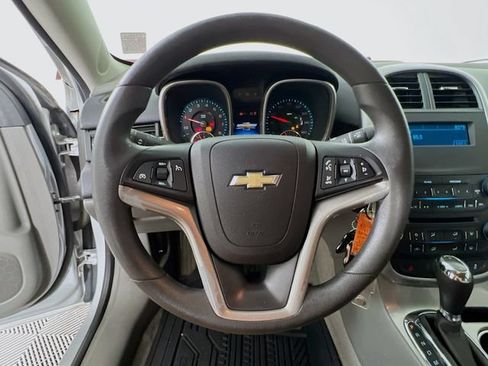 Used 2014 Chevrolet Malibu LS FWD image 12