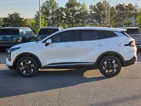 New 2026 Kia Sportage LX image 4