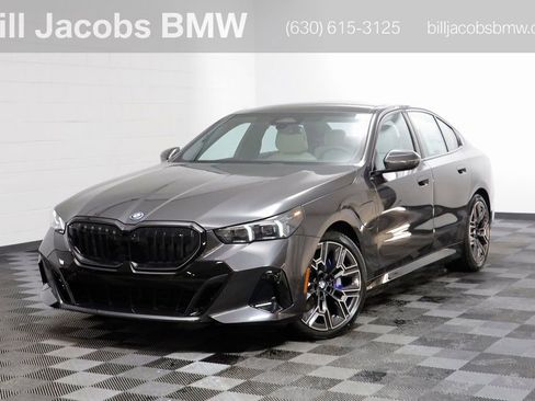 New 2026 BMW 550e xDrive w/ Executive Package image 1